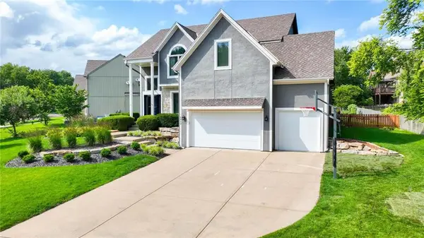 5920 W 153rd Street, Overland Park, KS 66223