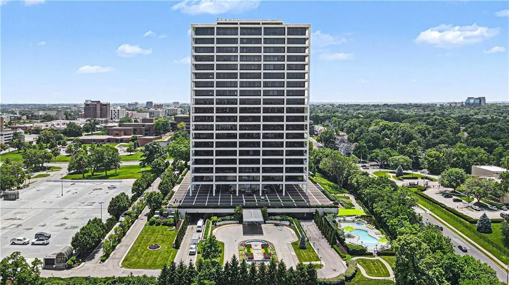 700 W 31st Street #1804, Kansas City, MO 64108 - #1