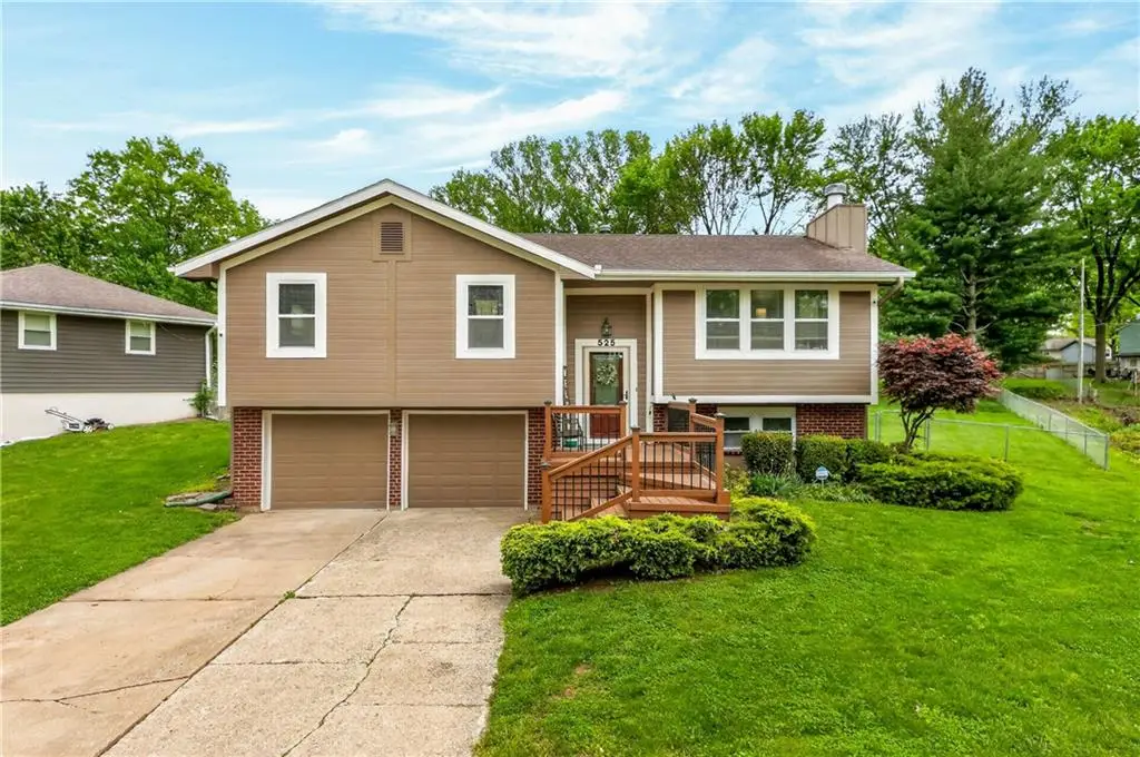525 NE Noeleen Lane, Lees Summit, MO 64086 - #1