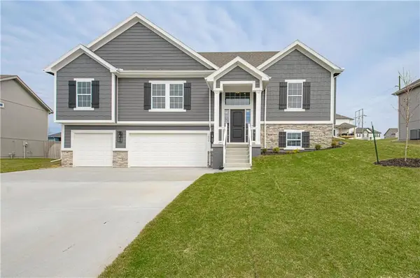1108 Oak Ridge Street, Kearney, MO 64060
