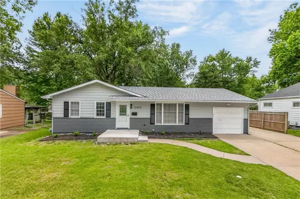 13209 Herrick Avenue, Grandview, MO 64030