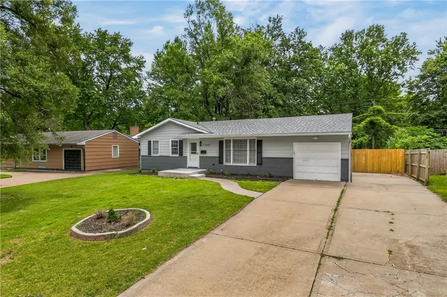 13209 Herrick Avenue, Grandview, MO 64030 - #3