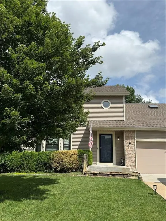 224 S Chambery Drive, Olathe, KS 66061