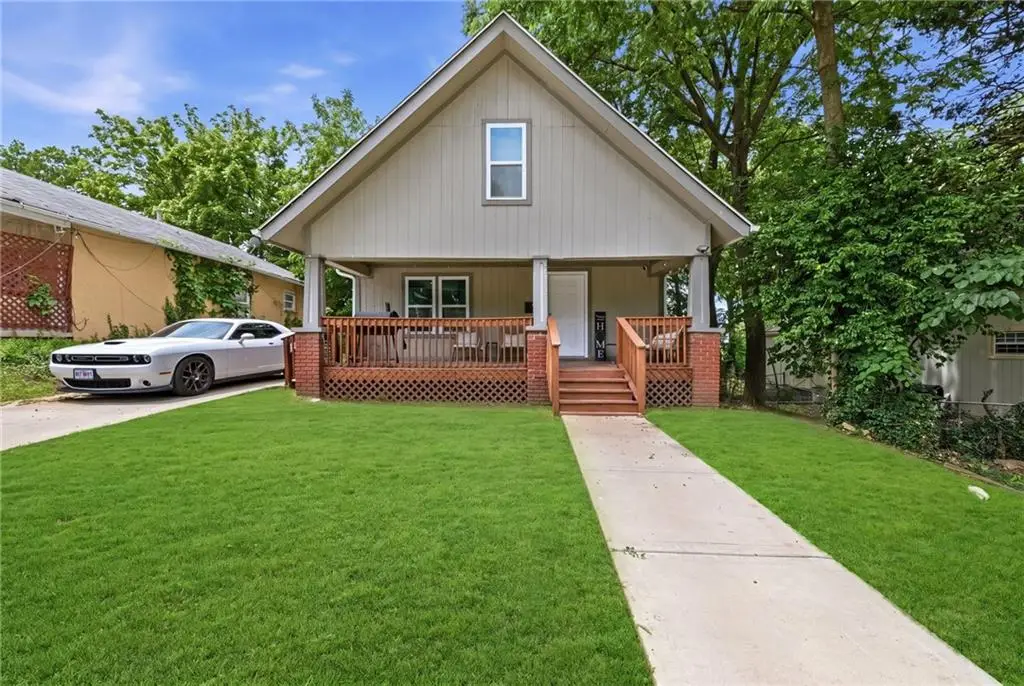 2016 Quincy Street, Kansas City, MO 64127 - #1