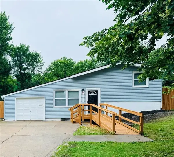 11221 Herrick Avenue, Kansas City, MO 64134