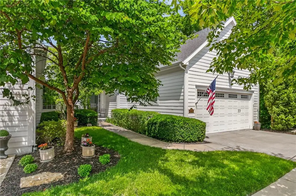 9657 Lime Stone Road, Parkville, MO 64152 - #1
