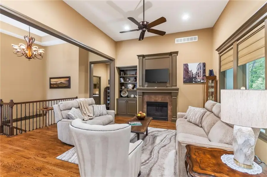 9657 Lime Stone Road, Parkville, MO 64152 - #3
