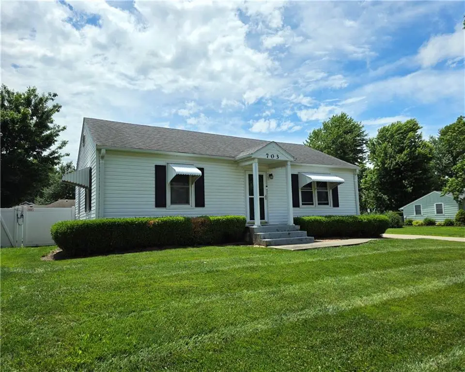 703 W 29th Street, Higginsville, MO 64037 - #1