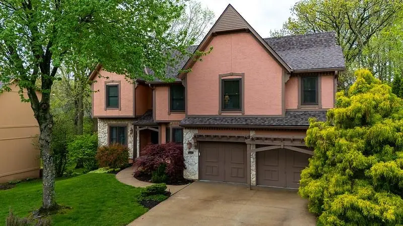 6120 N Strathbury Avenue, Kansas City, MO 64151 - #2