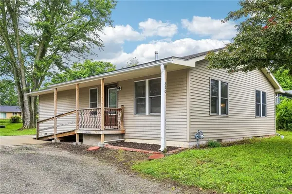 820 E Gay Street, Warrensburg, MO 64093