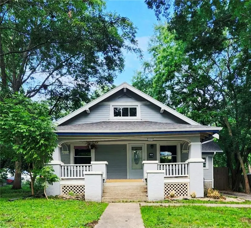 1007 S Independence Street, Harrisonville, MO 64701 - #1