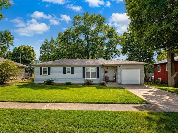 604 S Hickory Street, Gardner, KS 66030