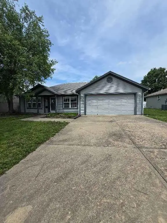1208 Aspen Drive, Greenwood, MO 64034 - #1