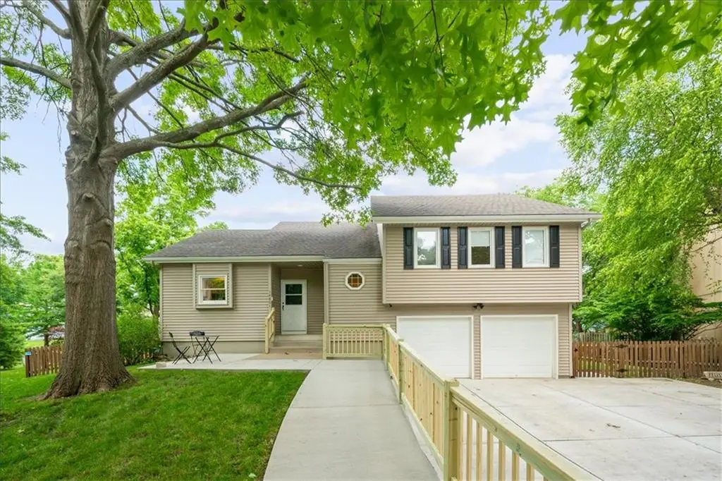 14801 S Arapaho Drive, Olathe, KS 66062 - #1