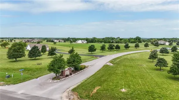 17 Wheatland Drive, Ottawa, KS 66067