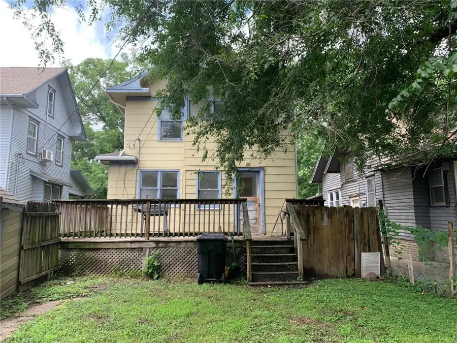 1156 SW Garfield Avenue, Topeka, KS 66604 - #2