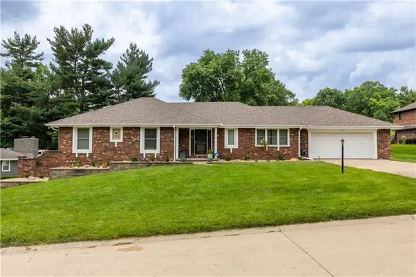 20 Stonecrest Drive, St Joseph, MO 64506