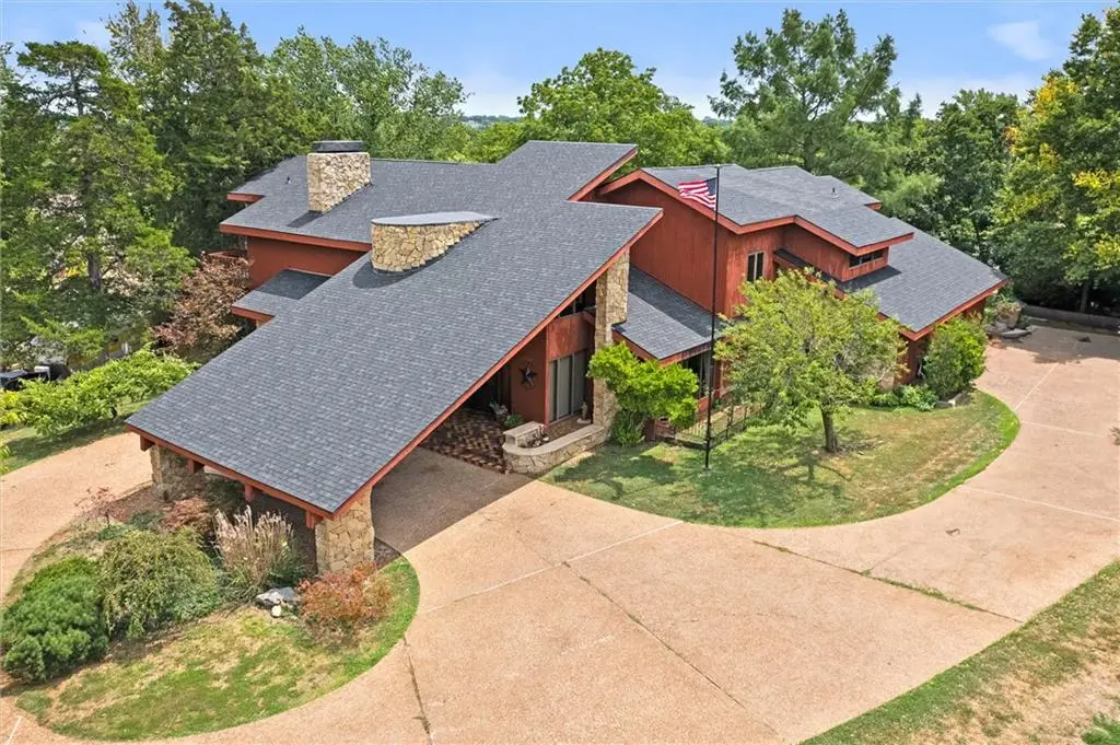402 Lees Circle Drive, Fort Scott, KS 66701 - #1