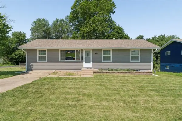 8138 Sterling Avenue, Raytown, MO 64138