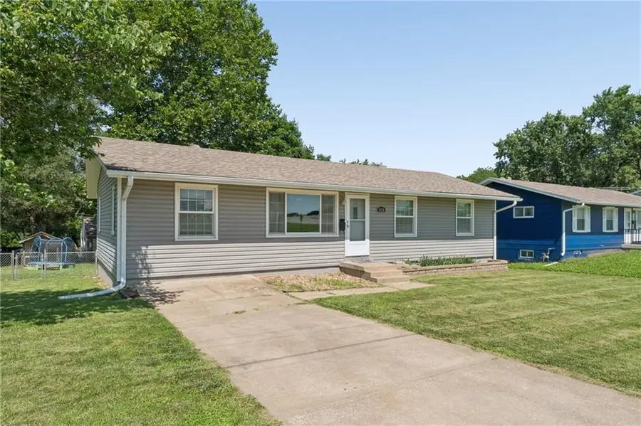 8138 Sterling Avenue, Raytown, MO 64138 - #2