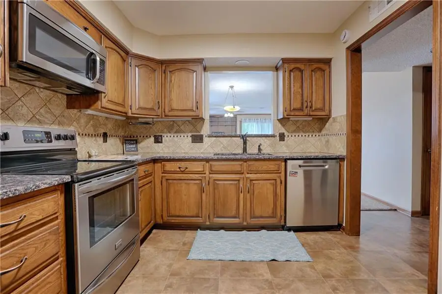 303 E Partridge Avenue #G, Independence, MO 64055 - #2
