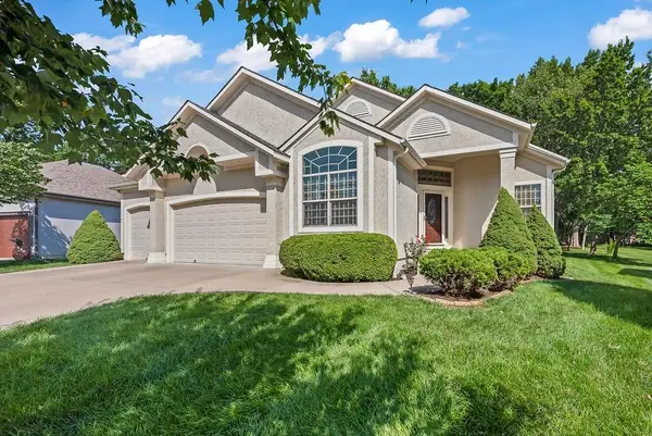 971 E 121st Terrace, Olathe, KS 66061