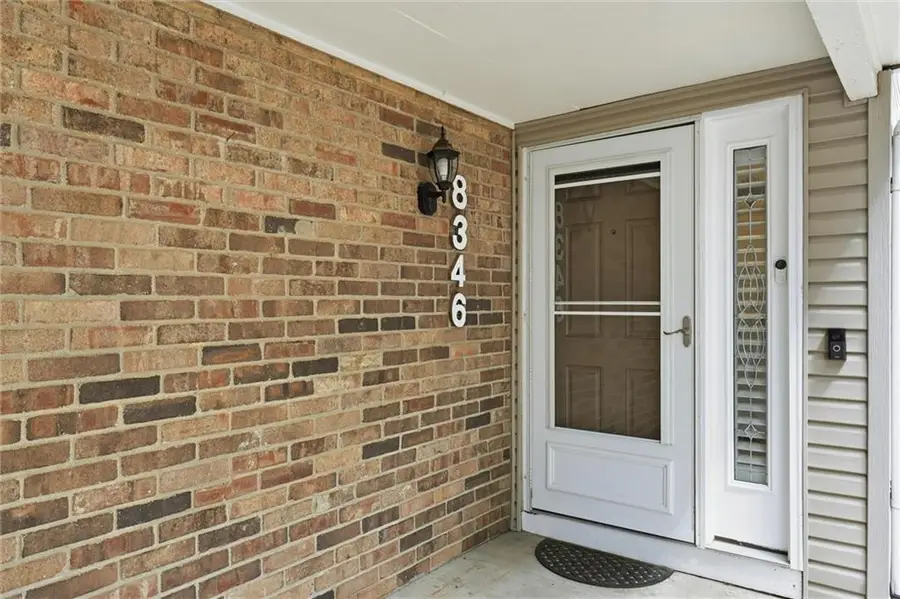 8346 NW Barrybrooke Drive, Kansas City, MO 64151 - #2
