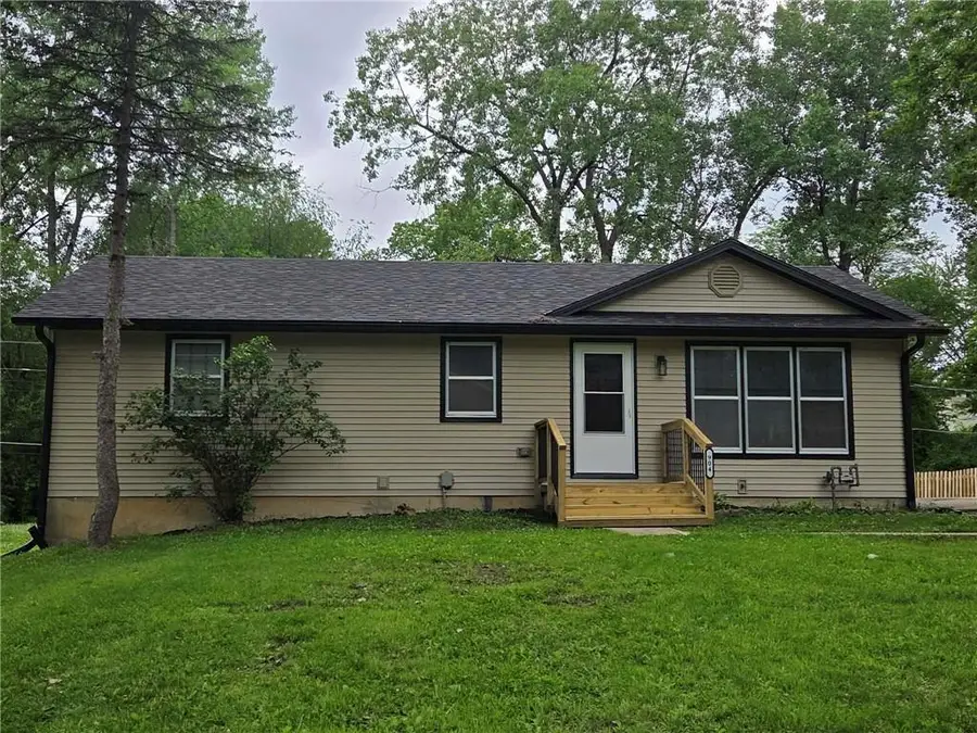 904 S 5th Street, Savannah, MO 64485 - #2