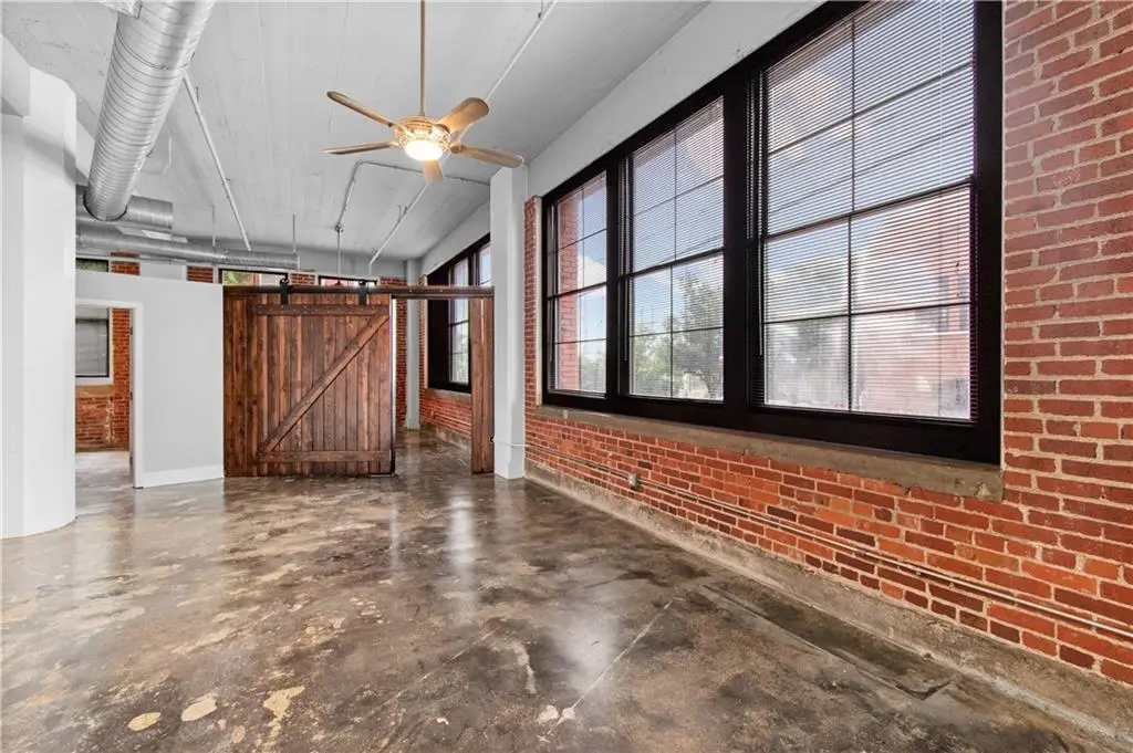 200 Main Street #107, Kansas City, MO 64105 - #1