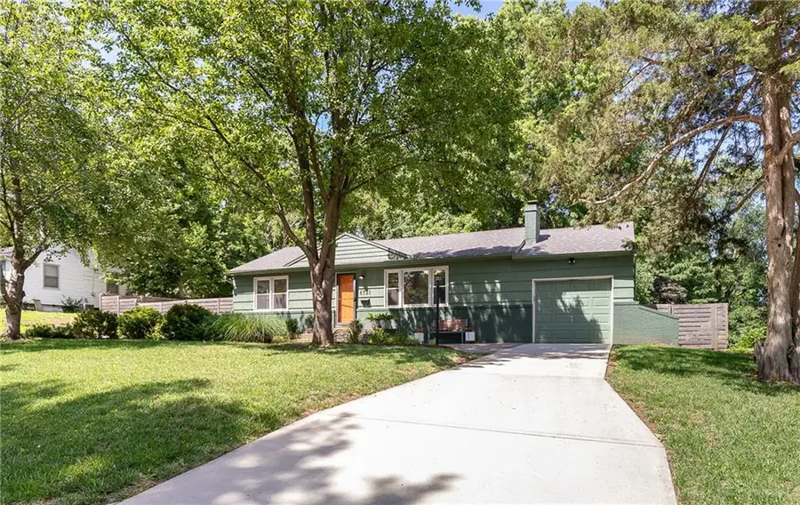 8721 Goodman Street, Overland Park, KS 66212 - #2