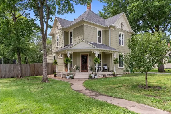 104 N High Street, Butler, MO 64730