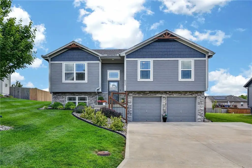 602 Wright Street, Pleasant Hill, MO 64080 - #1