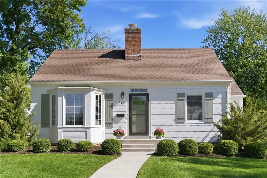 3020 W 47th Terrace, Westwood, KS 66205 - #1