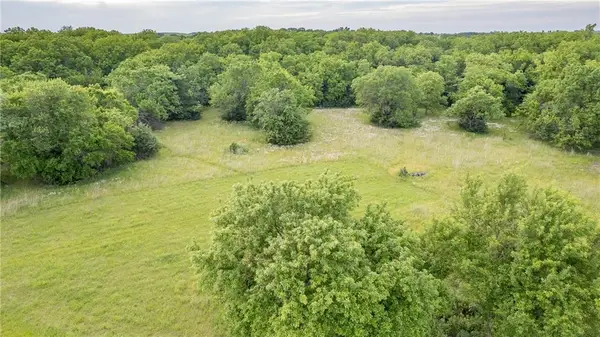 10189 Saddle Creek Lot 12 Drive, Harveyville, KS 66431