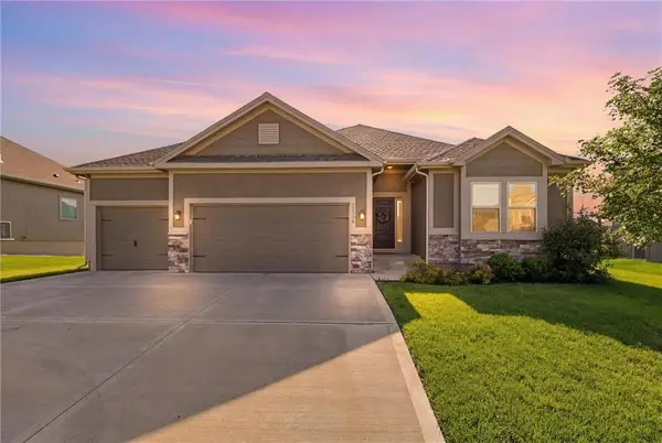 10836 N Crystal Avenue, Kansas City, MO 64156