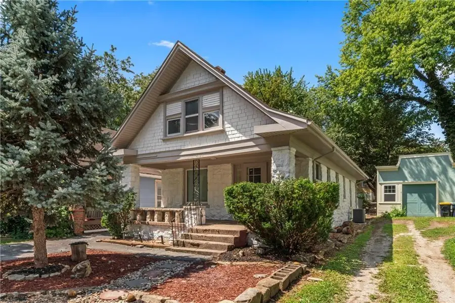 4328 Terrace Street, Kansas City, MO 64111 - #2