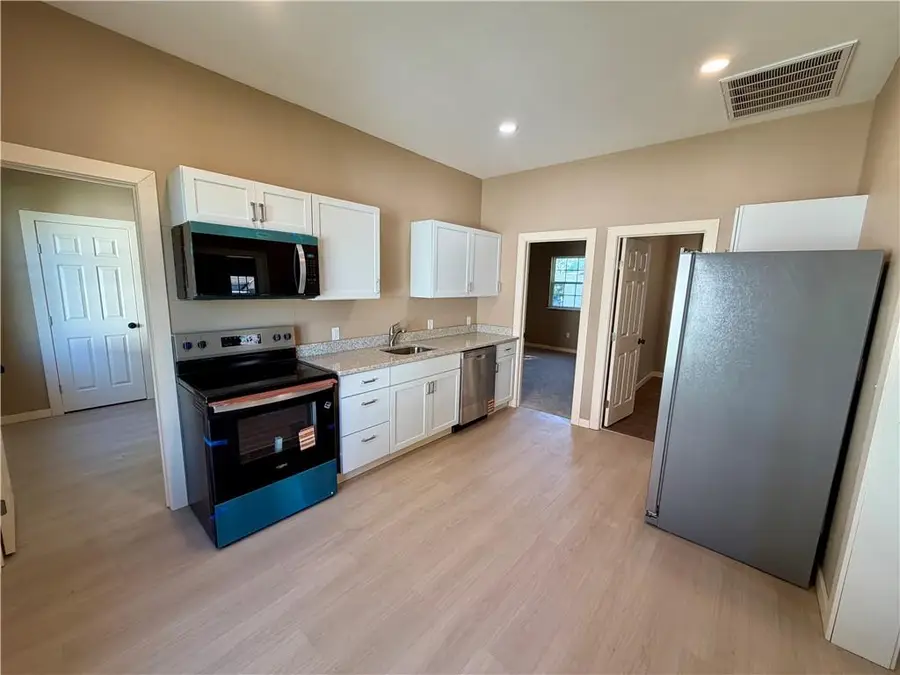 524 Parker Avenue, Osawatomie, KS 66064 - #3
