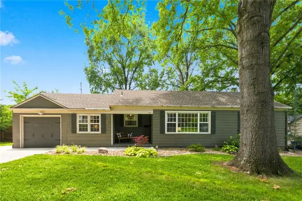 8411 W 86th Terrace, Overland Park, KS 66212