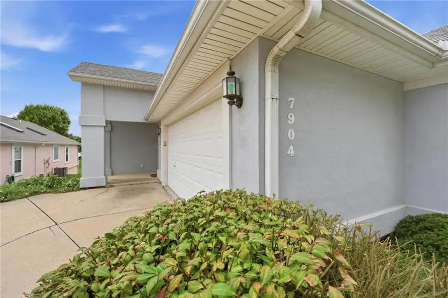 7904 N Cherry Street, Kansas City, MO 64118 - #3