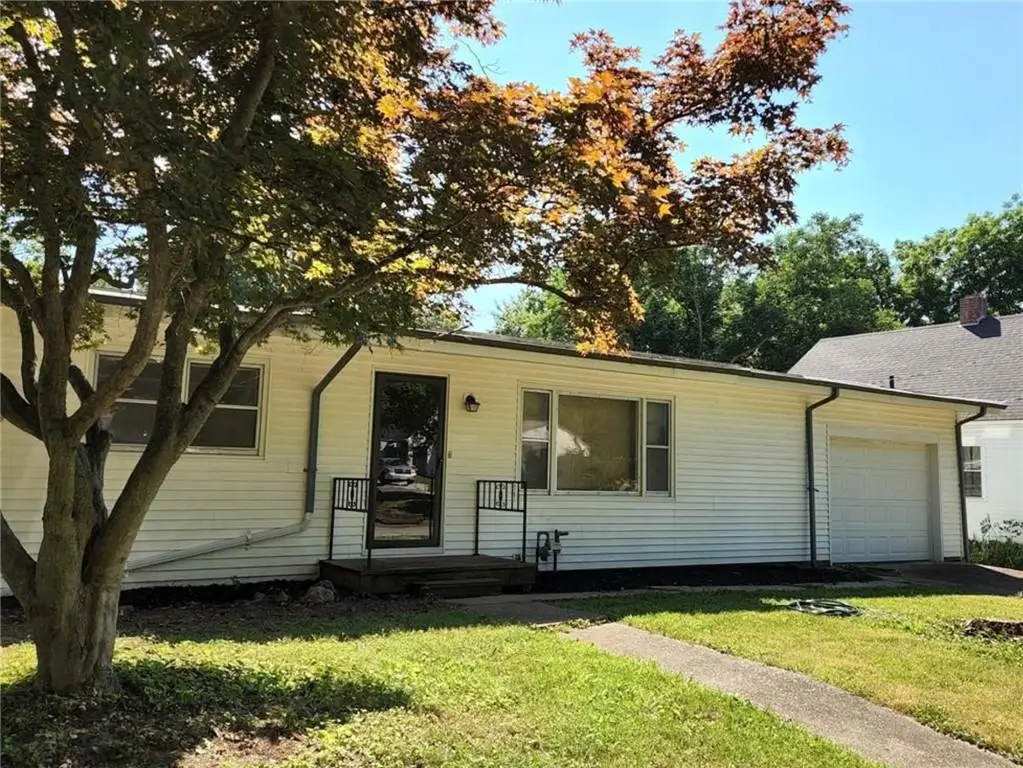 405 E Colt Street, Windsor, MO 65360 - #1