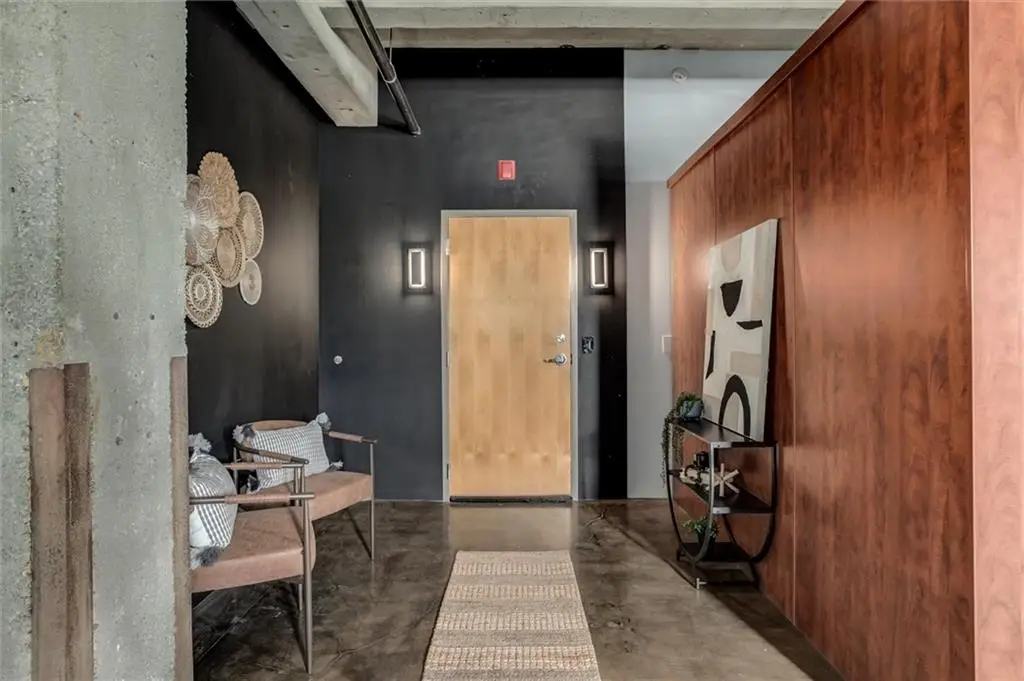 360 W Pershing Road #110, Kansas City, MO 64108 - #1