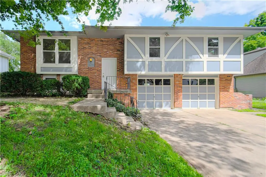 16307 Spring Valley Road, Belton, MO 64012 - #1