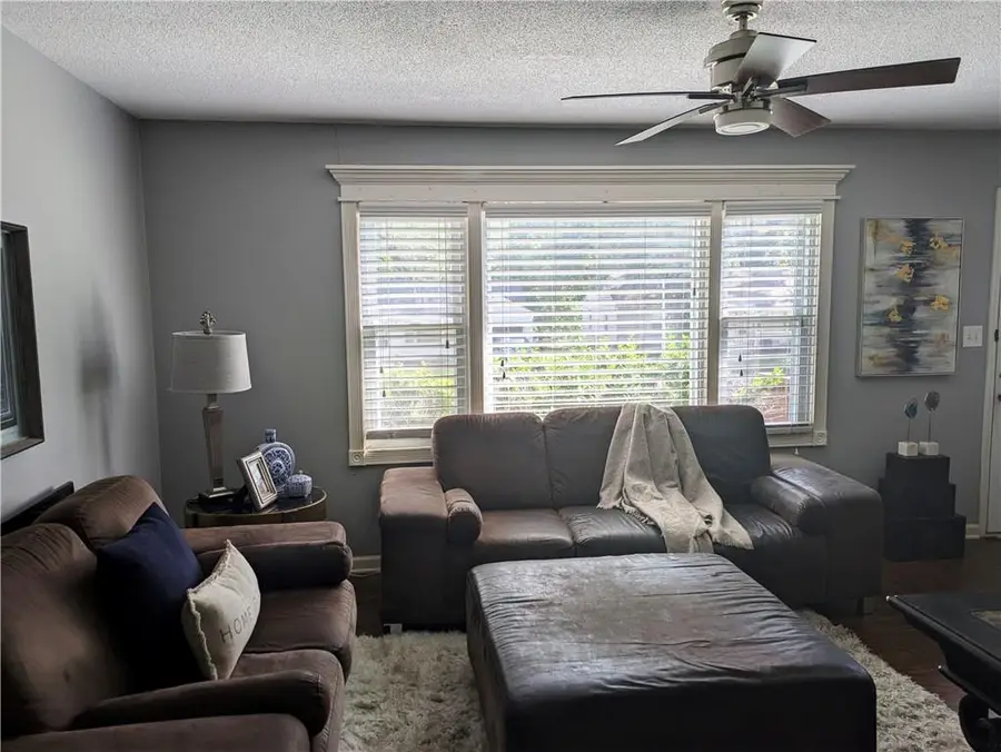 6712 W 72nd Street, Overland Park, KS 66204 - #2