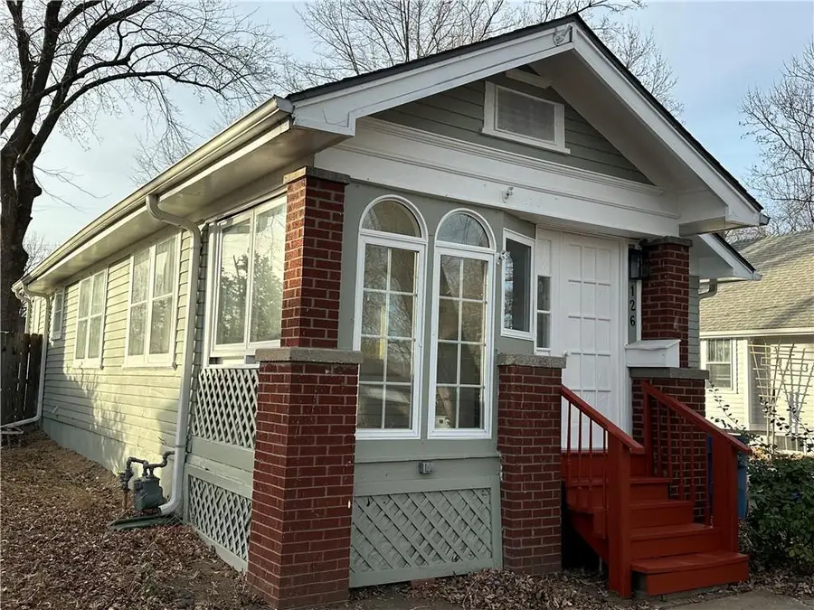 126 S Willow Avenue, Sugar Creek, MO 64053 - #2