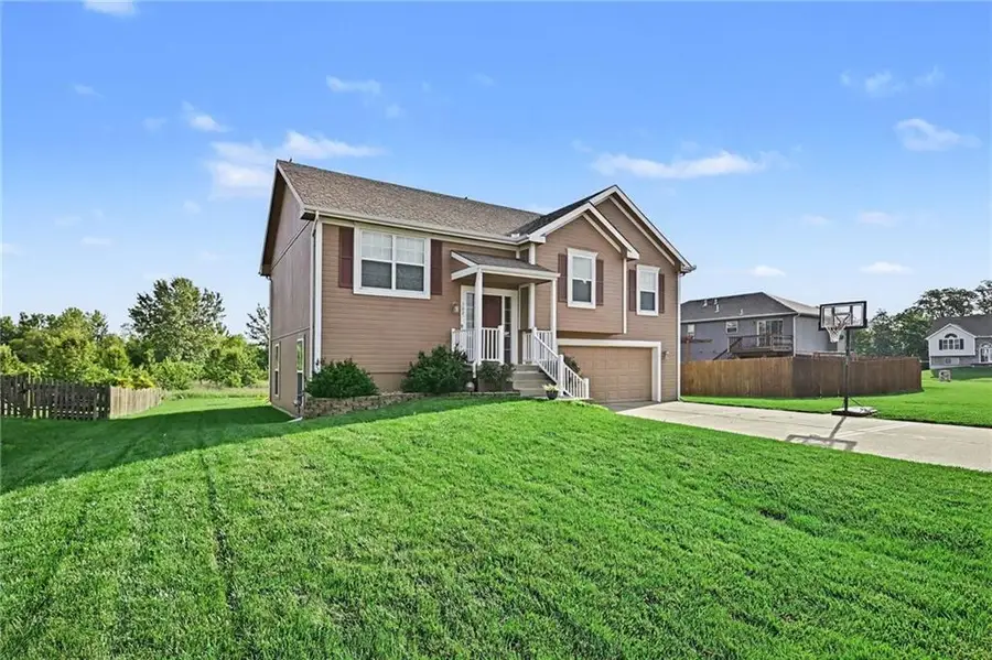 502 Lake Meadows Drive, Smithville, MO 64089 - #3