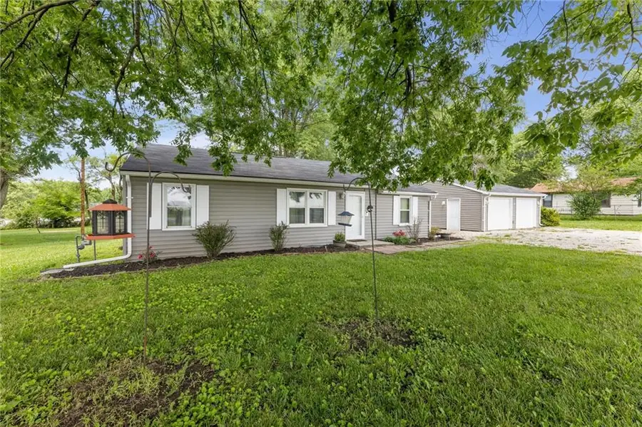 18710 S Mullen Drive, Belton, MO 64012 - #2