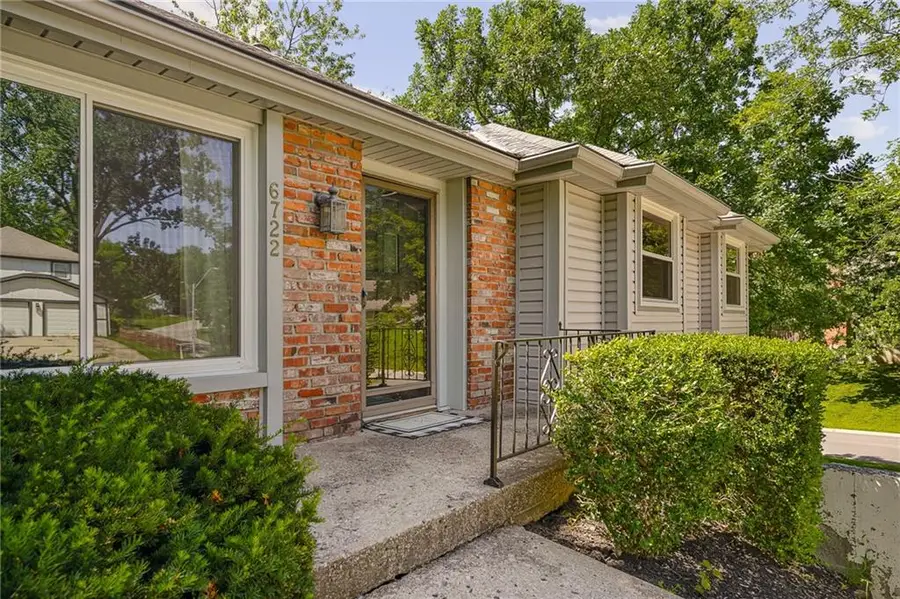 6722 N Mokane Street, Kansas City, MO 64151 - #3