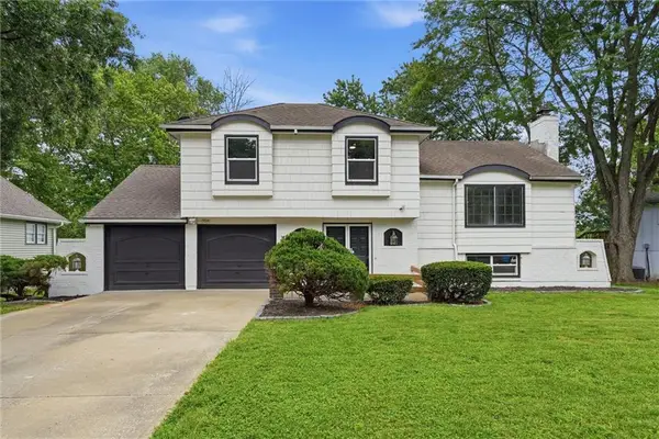 6901 E 127th Terrace, Grandview, MO 64030