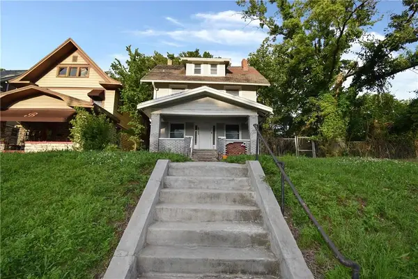 3733 Prospect Avenue, Kansas City, MO 64128