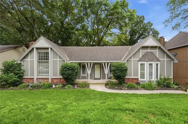 5305 NW 58th Terrace, Kansas City, MO 64151